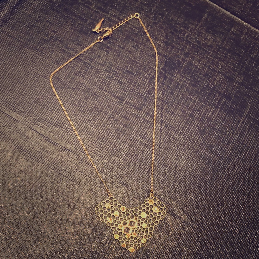 Chloe and Isabel honeycomb necklace